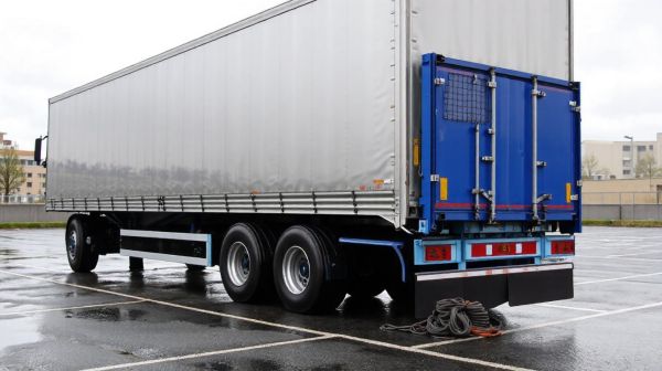 Top choix pour louer camion 20m3 avec hayon pour déménagement